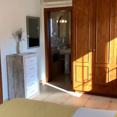 Casita In With Garden And Pool - Dog Friendly! Holiday home *