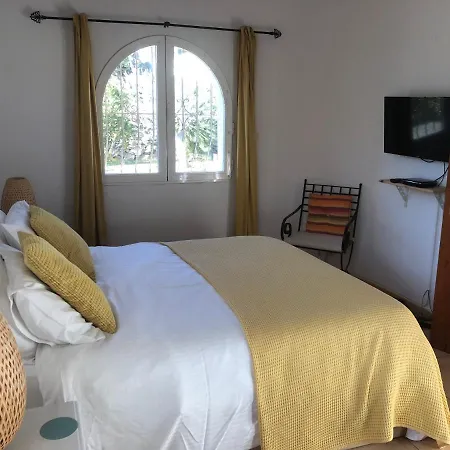 Casita In With Garden And Pool - Dog Friendly! *