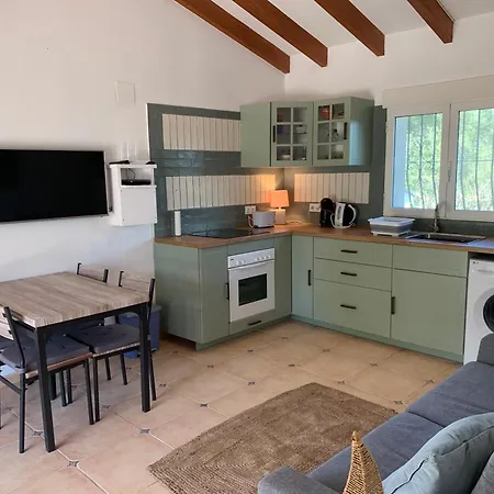 Casita In With Garden And Pool - Dog Friendly! Holiday home