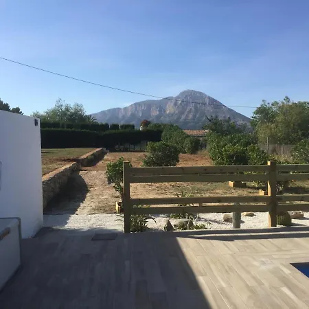 Casita In With Garden And Pool - Dog Friendly! Holiday home *